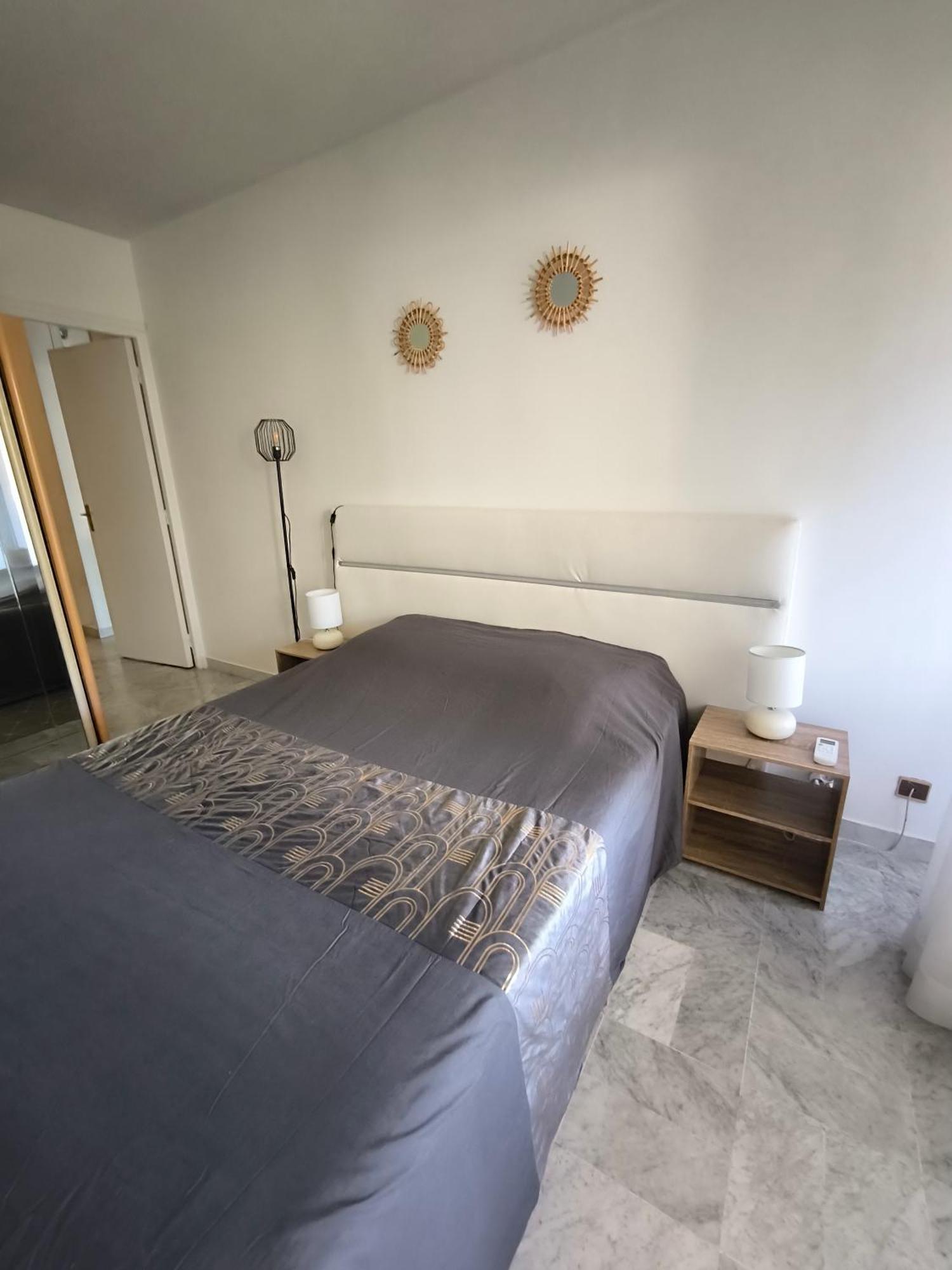 Seli 2 Pieces Classe 52 M2 Terrasse 20m2 Plages Piscine Juan Parking Appartement Antibes