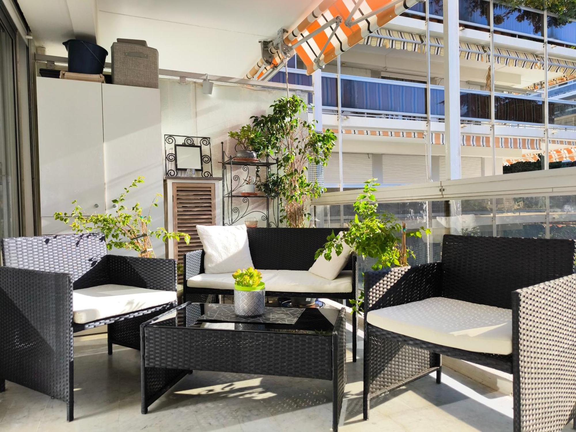 Seli 2 Pieces Classe 52 M2 Terrasse 20m2 Plages Piscine Juan Parking Antibes