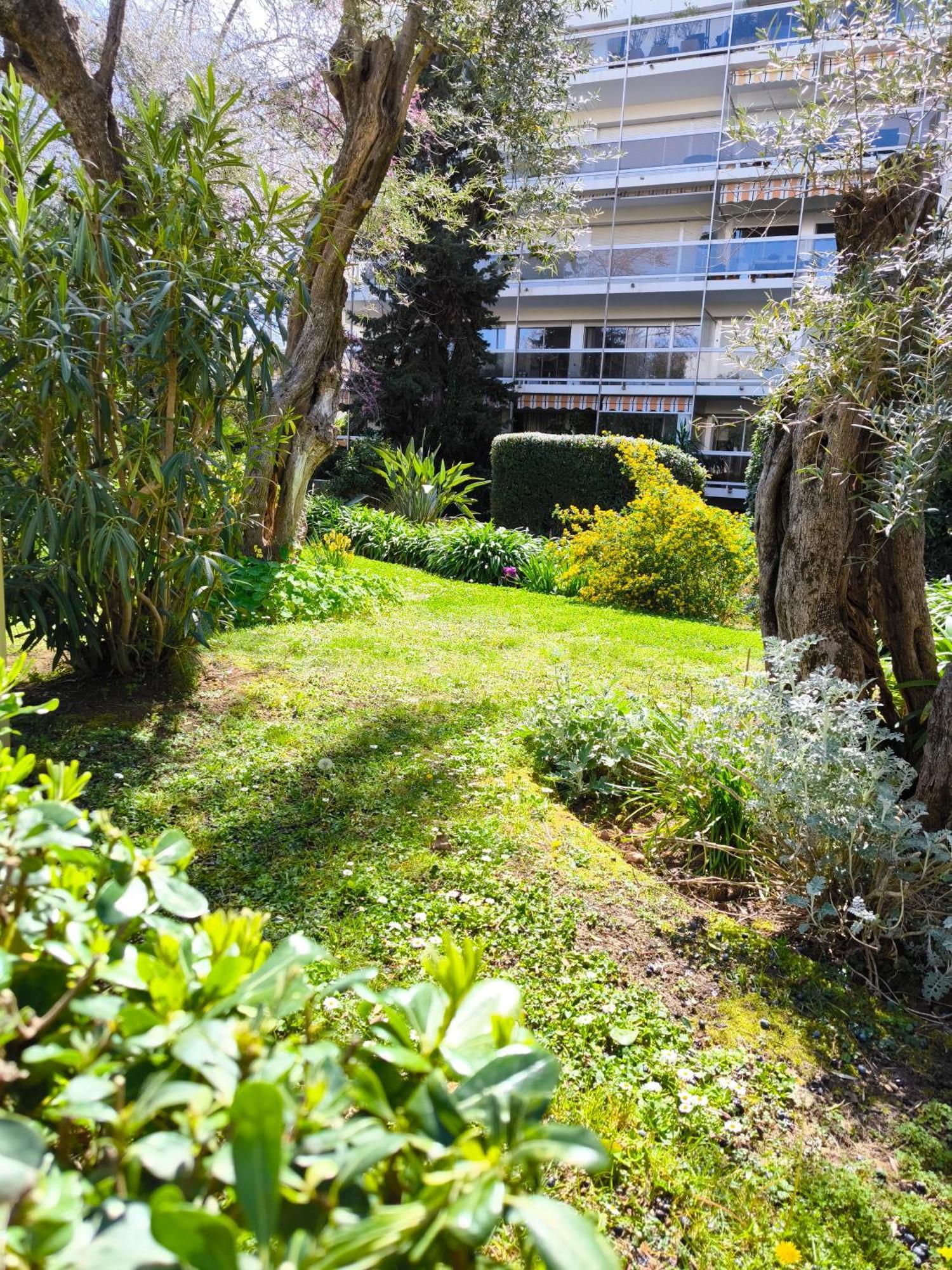 Appartement Seli 2 Pieces Classe 52 M2 Terrasse 20m2 Plages Piscine Juan Parking